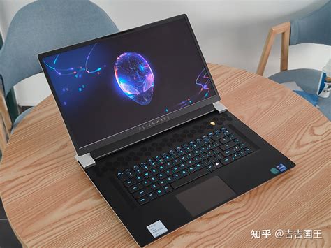 Alienware X17 Factory Backround 的图像结果