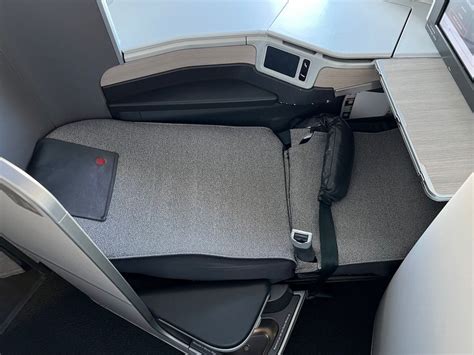 Air Canada 777 Business Class 的图像结果