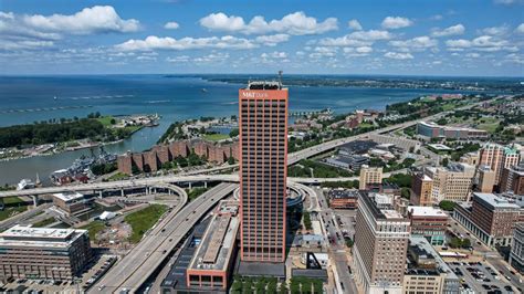 M&T Bank Office Photos | Glassdoor