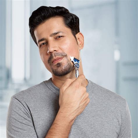 Gillette Menthol Shaving Foam 196g : Buy Gillette Menthol Shaving Foam ...