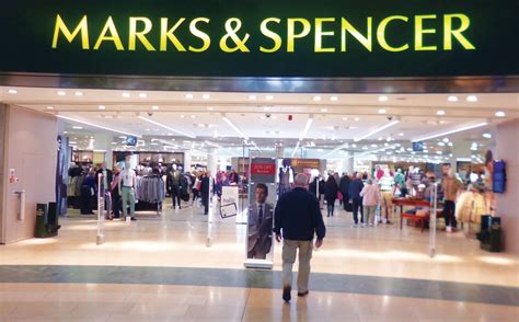 Britanicii de la Marks & Spencer se retrag din România | ActiveNews