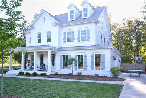 13 Paint Colors For Your White Brick House | Chrissy Marie Blog