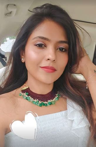 Kinza Green Kundan Necklace – Kaashnii