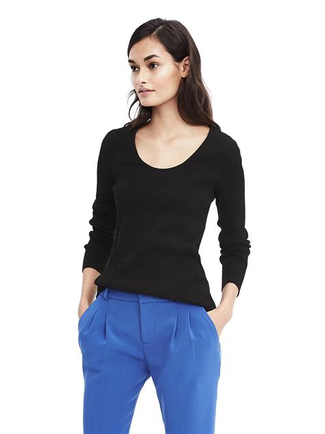 Ribbed Scoop Neck Sweater | Banana Republic