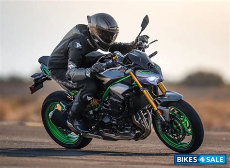 Kawasaki Z900 SE 2025 price, specs, mileage, colours, photos and ...