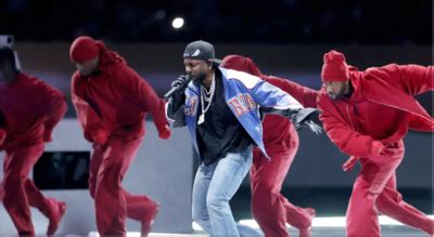 Gimme A Hug: Drake Breaks Silence on Kendrick Lamar Feud After Super ...