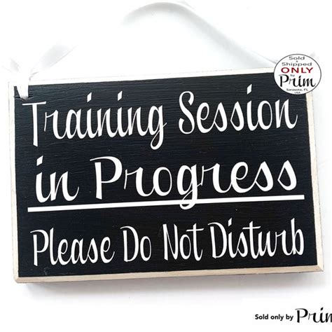 Training in Progress Sign 的图像结果