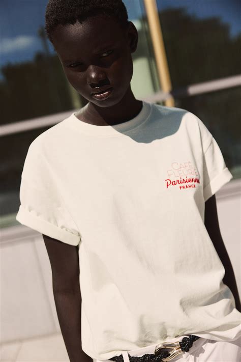 Printed T-shirt - Cream/Café Fleurie - Ladies | H&M IN