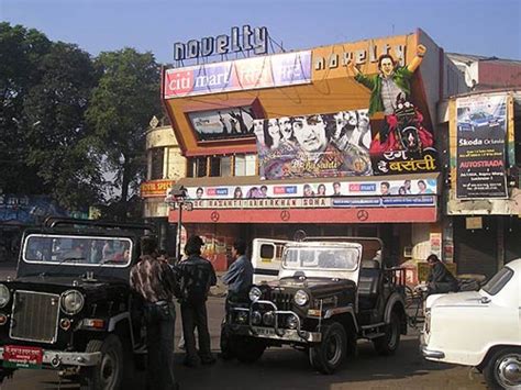 Lucknavi Local People 的图像结果