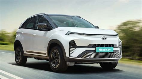 Tata Nexon EV vs Mahindra XUV400 vs MG ZS EV – Best Electric SUV 2025 ...