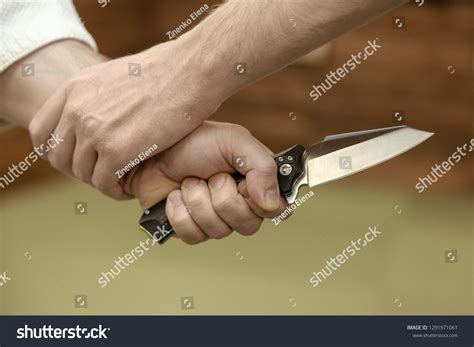 Self Defence Knife: Over 646 Royalty-Free Licensable Stock Photos ...