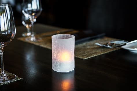 Exploding Glass Candles 的图像结果