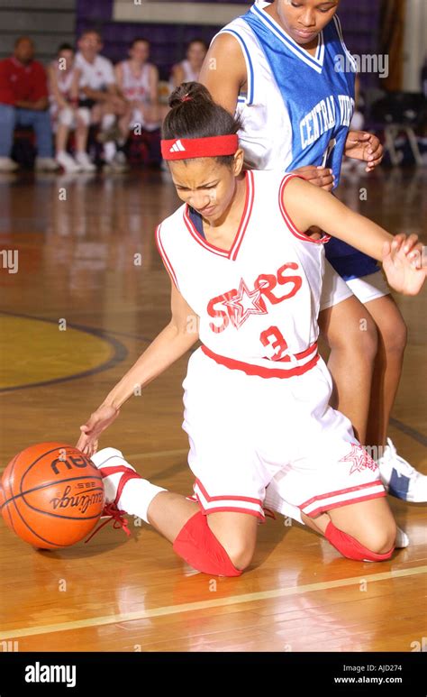 Girls Basketball Game 的图像结果