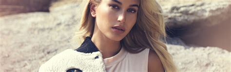 Download wallpaper portrait, blonde, Hailey Baldwin, section girls in ...