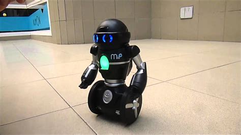 MIP, el robot para controlar con tu dispositivo móvil  