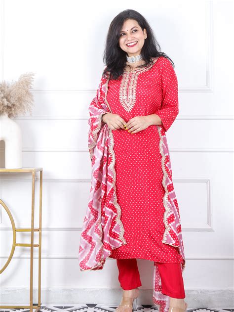 Daarshvi Candy Red Embellished Neck Bandani Printed Muslin 3 Piece Set ...