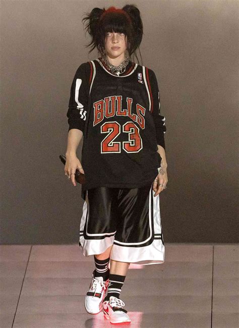 Billie Eilish's Private World: Leaked Photos Reveal All - Truth or Fiction