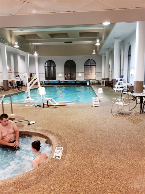 Sheraton Parsippany Hotel Pool: Pictures & Reviews - Tripadvisor