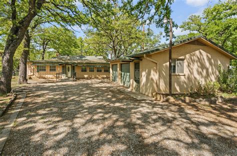 6734 Hill Ct, Azle, TX 76020 | Homes.com