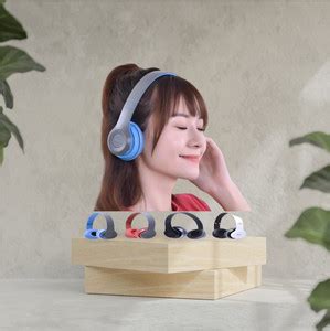 TWS Optimized Voice & Audio Performance Headphones with Mic & Battery ...