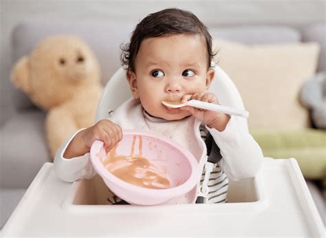 Babies Eating First Solids 的图像结果