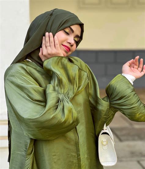 DUBAI ABAYAS – hijabessence