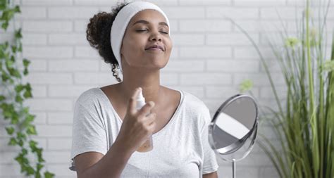 How to Use Face Mist in Your Skincare Routine – Dr.CHROMCELL
