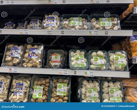 Mill Creek, WA USA - Circa August 2022: Wide Angle View of Packaged ...