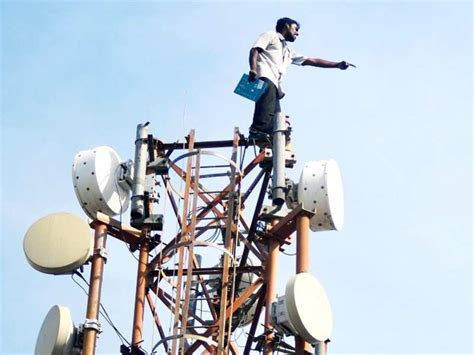 Gurugram: 'Telecom Coordination Committee' to solve mobile tower ...