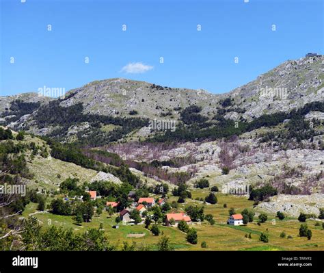 Beautiful scenery in Montenegro's Dinaric Alps Stock Photo - Alamy