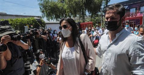 Con llamado a "evangelizar" y un desmayo: la presentación de Izkia ...