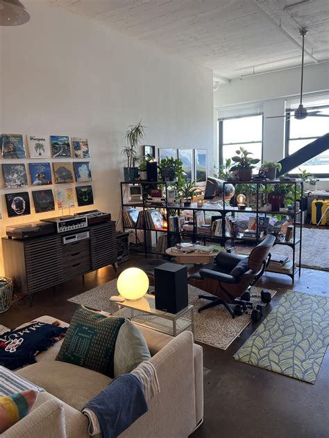 Open floor plan loft in an old Sears Roebuck building built in 1929 : r ...