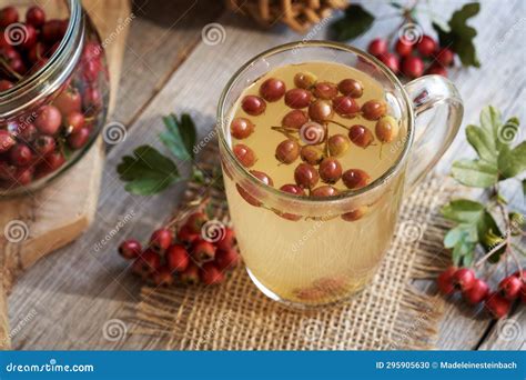 Hawthorn Berry Tea