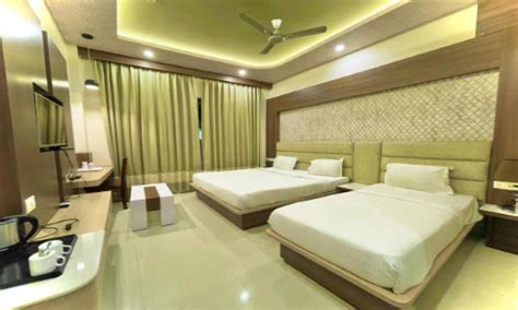 Hotel Kuber Palace, Puri - Photos, Reviews, Updated Prices