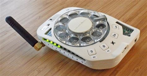 Rotary Cellphone Is A Distraction-Free Mobile Phone For All Of Us ...