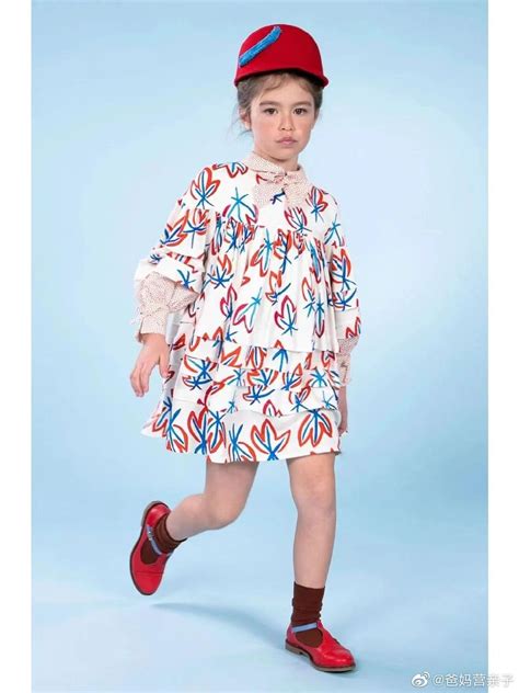 分享一个欧洲童装品牌MIMISOL，名字很有趣……