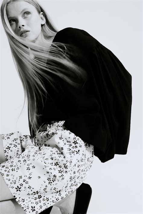 Cotton pull-on shorts - Light beige/Floral - Ladies | H&M IN