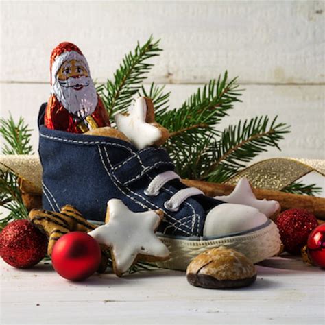 5 Unusual Christmas Traditions Celebrated Around the World