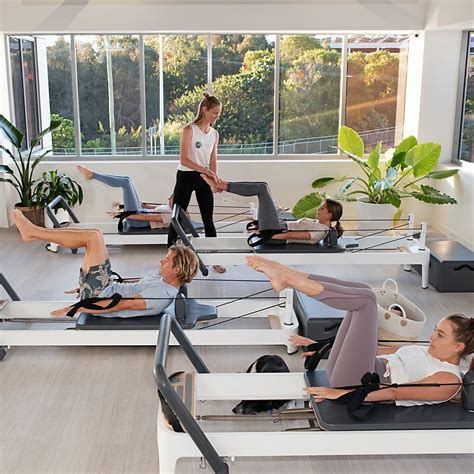 https://images.squarespace-cdn.com/content/v1/58450b33c534a57dbdf666df/1588677654431-EDQCI7LMVOGS758GTZWY/Beginner%2BPilates%2BSunshine%2BCoast