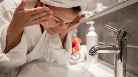 How to Use CC Cream 的图像结果