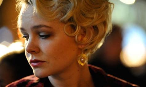 Carey Mulligan on 'Shame' Nude Scene: 'I'm Naked, Ha Ha Ha' [VIDEO] | IBTimes