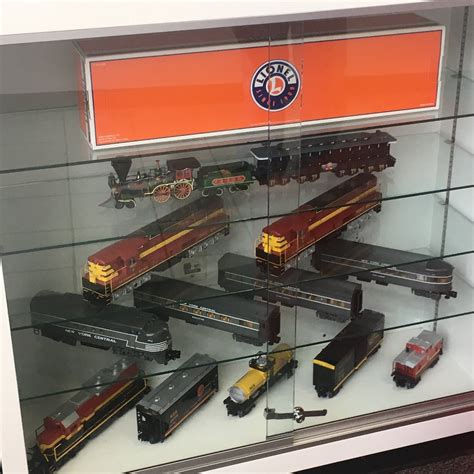 LIONEL RETAIL STORE (2026) All You Need to Know BEFORE You Go (with ...