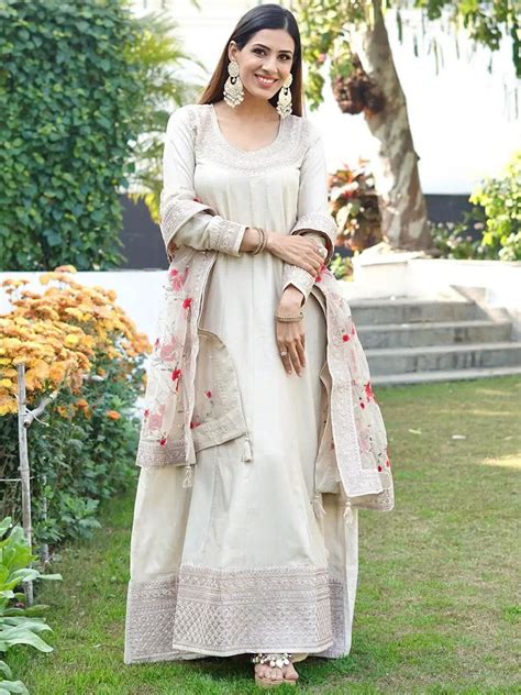 Buy Off White Kurta Sets for Women Online at the Best Price | Libas