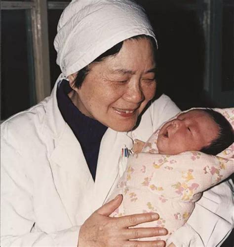 31年前出生的中国大陆首例试管婴儿 当妈妈了_新闻中心_中国网