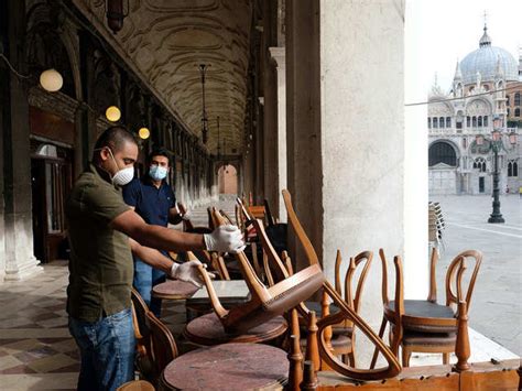 Financial woes - Venice beckons its visitors back | The Economic Times