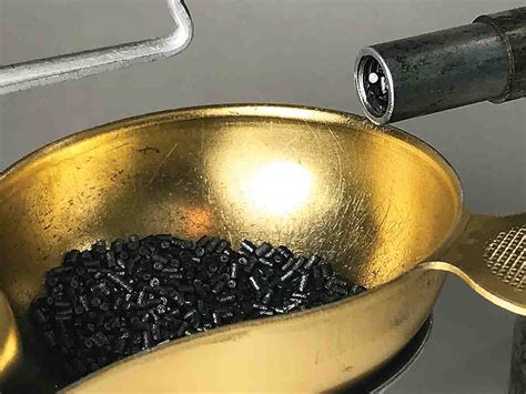 Using a Powder Trickler 的图像结果