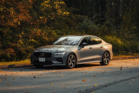 2022 Volvo S60 B5 AWD R-Design — Eat With Mao