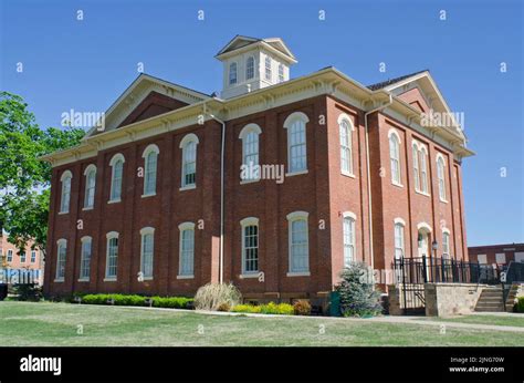 Cherokee nation supreme court building hi-res stock photography and ...