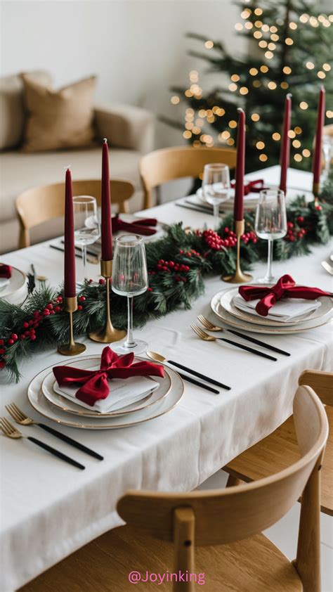 A Festive Christmas Table Setting with a Touch of Elegance in 2025 ...