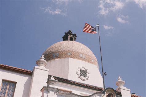 Magenta Negative — Fujifilm X-E4 (X-Trans IV) Film Simulation Recipe | FUJI X WEEKLY